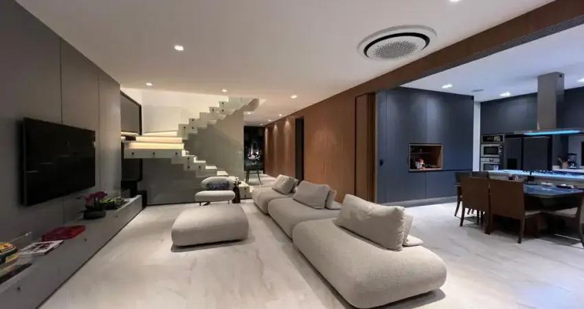 Casa sobrado alto padrão à venda no Condomínio Campos do Conde em Santana de Parnaíba - SP