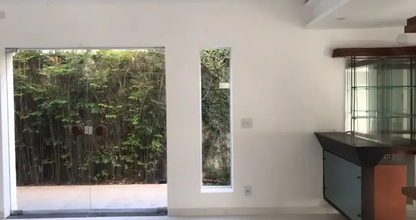 Casa sobrado alto padrão à venda no condomínio Residencial Alpha Dois em Barueri - SP
