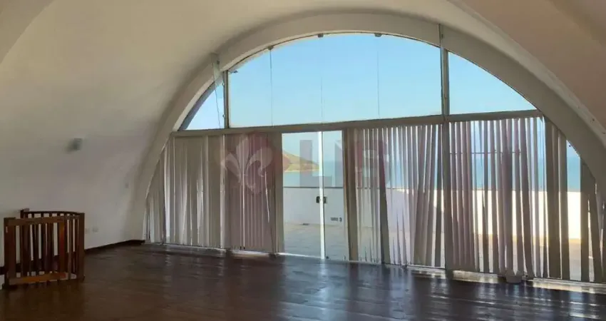 Deslumbrante Cobertura Duplex no Centro de Caraguatatuba!