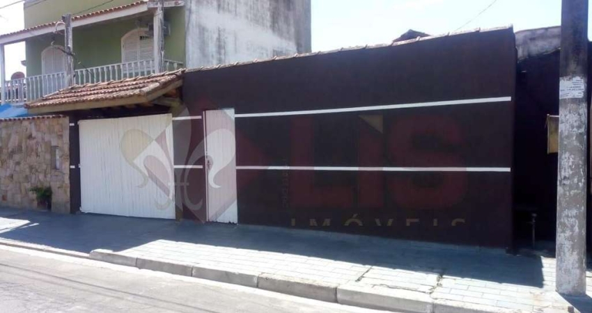 Encante-se com Este Espaço Excepcional: Seu Novo Lar Está Aqui! Casa térrea e ampla no bairro Poiar