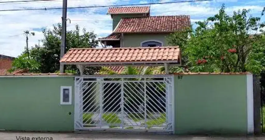 ÁREA CENTRAL - AMPLA CASA, PODENDO SER UTILIZADA PARA MORADIA OU CLINICA, ESCRITÓRIO, RESTAURANTE -