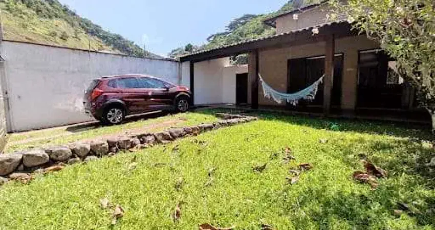 Casa à venda 4 Quartos, 1 Suite, 3 Vagas, 139M², Cocanha, Caraguatatuba - SP