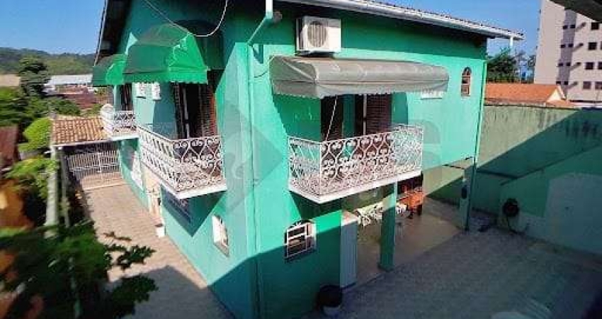 Casa à venda 5 Quartos, 1 Suite, 4 Vagas, 454M², Sumaré, Caraguatatuba - SP
