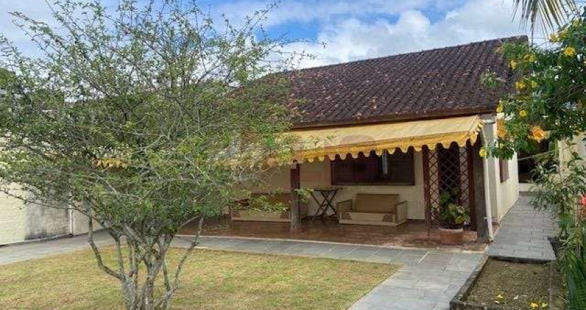 CASA TÉRREA A 300M DA PRAIA MARTIM DE SÁ - CONFORTO E PRATICIDADE