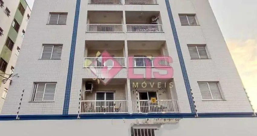 Apartamento localizado no bairro de Martim de Sá, apenas 100 metros da orla .