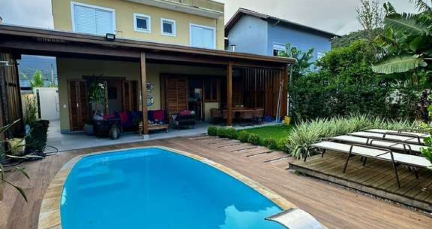 Casa à venda 3 Quartos, sdo 3 Suites, Piscina, 287.5M², Massaguaçu, Caraguatatba - SP
