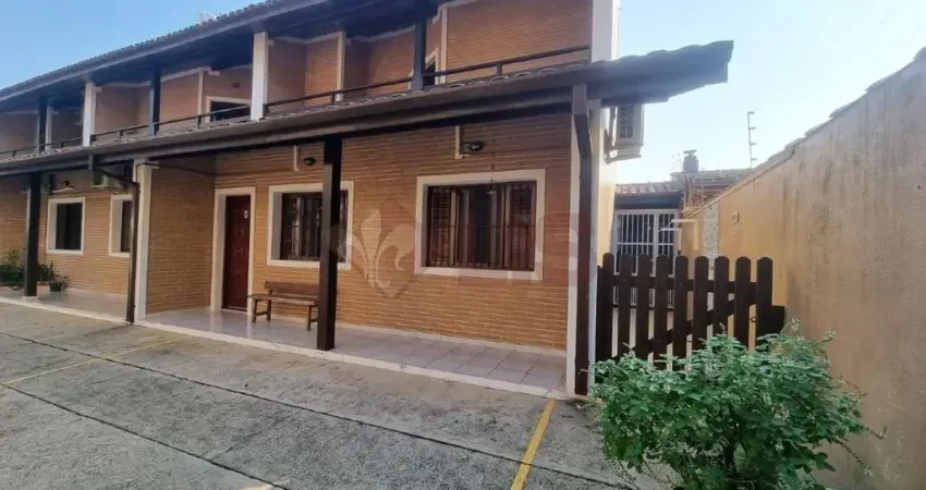 Vende-se Casa em Condomínio Fechado - Massaguaçu