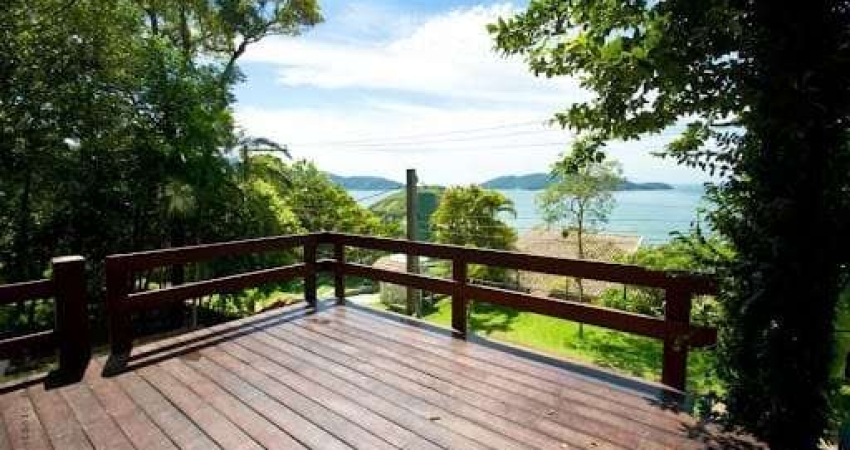 Casa à venda 4 Quartos, 2 Suites, 5 Vagas, 490M², Cocanha, Caraguatatuba - SP