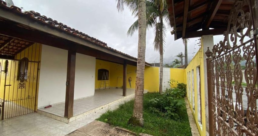 Casa à venda 3 Quartos, Mais Edícula Com Churrasqueira, Massaguaçu, Caraguatatuba - SP