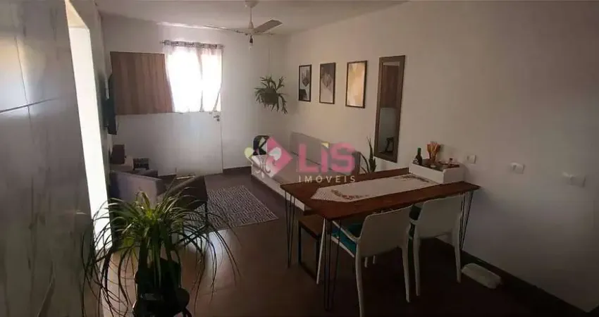 Oportunidade Única: Casa Térrea em Condomínio na Martim de Sá | Aceita Permuta!