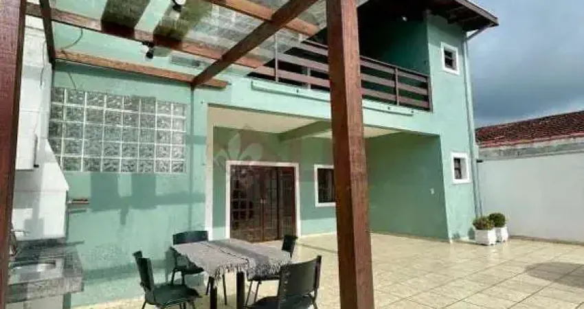 Casa à venda 2 Quartos, 2 Suites, 10 Vagas, 250M², Poiares, Caraguatatuba - SP
