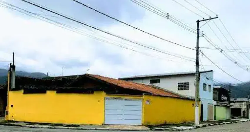 Casa à venda 5 Quartos, 2 Vagas, 288M², Indaiá, Caraguatatuba - SP