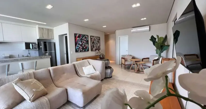 Venha morar neste belo apartamento mobiliado no Aruan com vista para o mar!