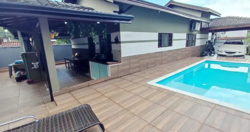 Casa com 3 quartos à venda na Cidade Jardim, Caraguatatuba 