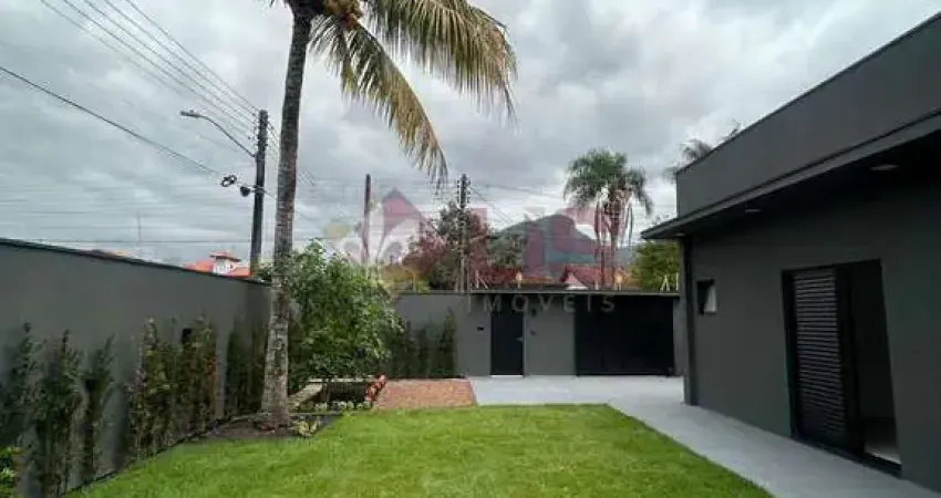 Casa à venda no Indaiá, Caraguatatuba 