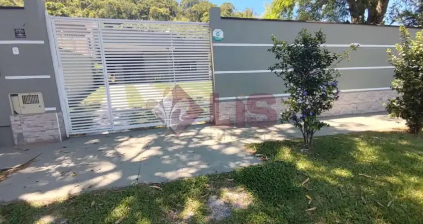 Linda casa com 3 suítes para locação definitiva no bairro jardim terralão em caraguatatuba.