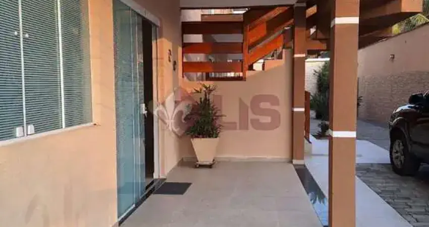 Locação definitiva – linda casa em condomínio no massaguaçu