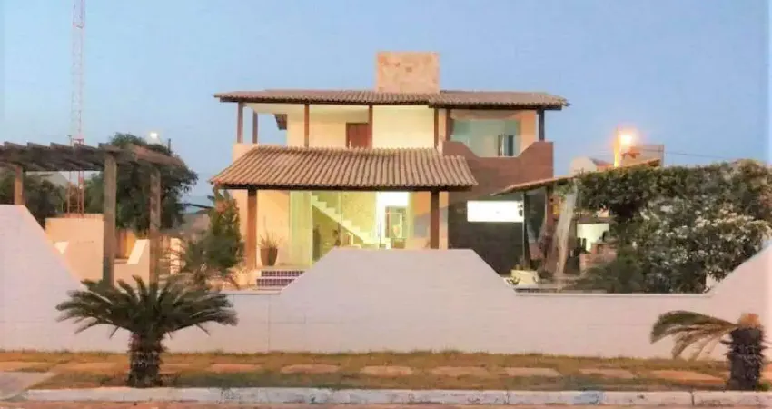 Casa Duplex em Condomínio Fechado