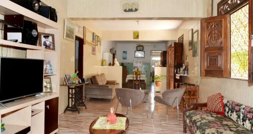 Casa Comercial