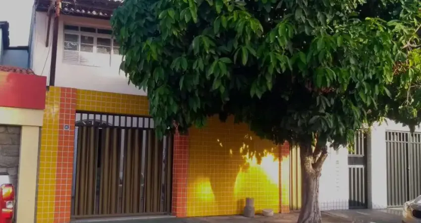 Casa à venda, 6 quartos, 2 suítes, 2 vagas, Treze de Julho - Aracaju/SE