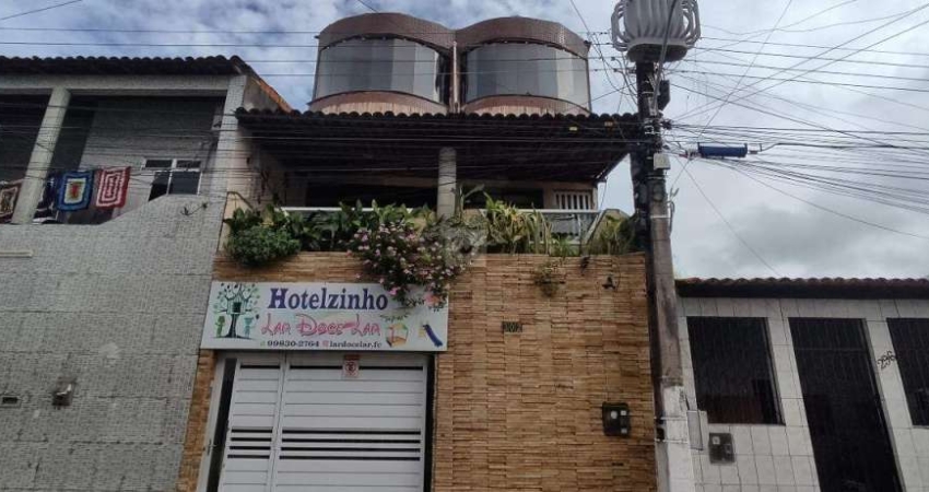 Casa à venda, 3 quartos, 2 suítes, 1 vaga, Olaria - Aracaju/SE