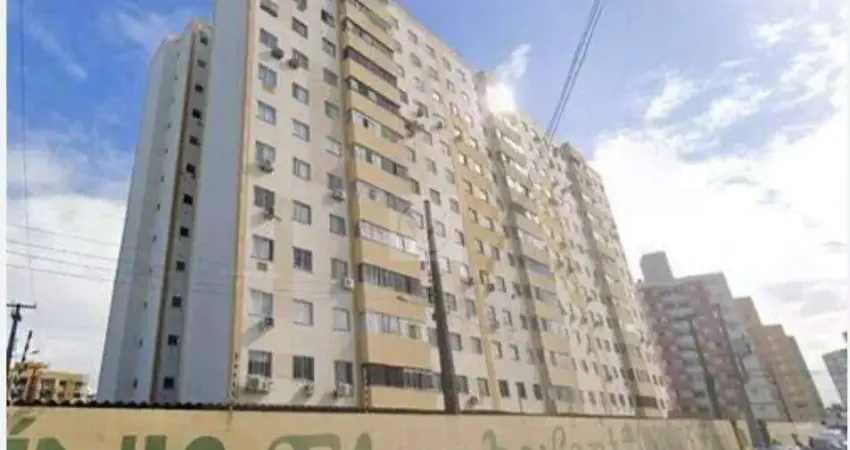 Venda - Apartamento Espaçoso no Condomínio Flamboyant, Pronto para Morar!