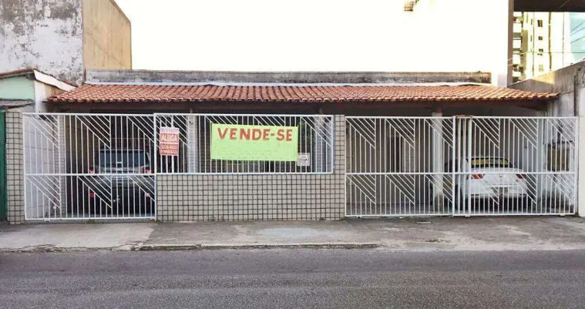 Casa à venda, 4 quartos, 1 suíte, 5 vagas, Grageru - Aracaju/SE