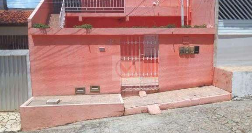VENDA - Casa no 18 do forte. Conforto e Espaço no Coração do Bairro 18 do Forte!