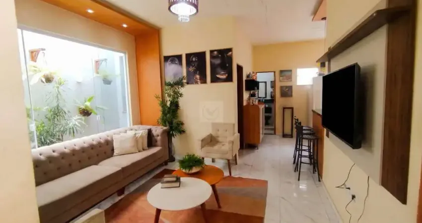 Casa Arejada e Bem Localizada no Bairro São Cristóvão! 3 Quartos (1 Suíte)