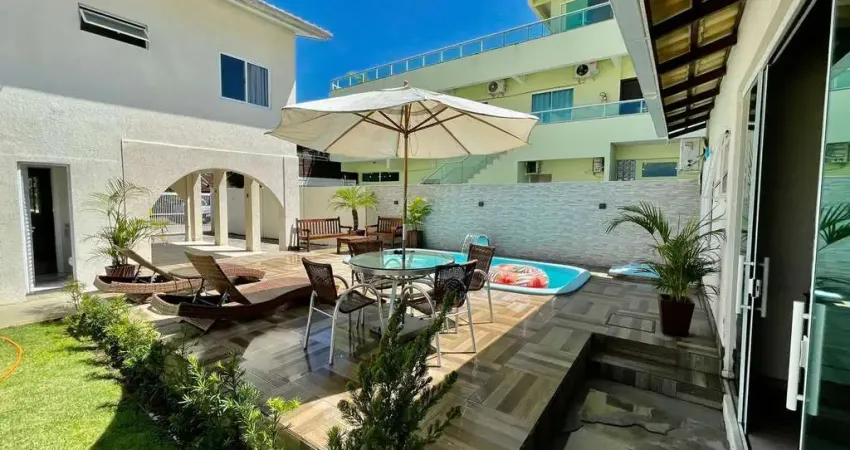 Casa com 5 quartos para alugar em Bombas, Bombinhas 