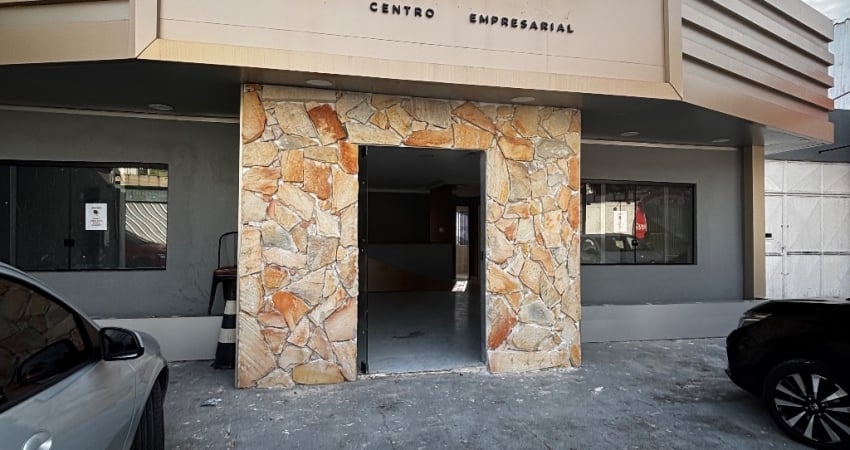 ALUGO PONTO COMERCIAL COM 05 SALAS COM ESTACIONAMENTO NO VIEIRALVES