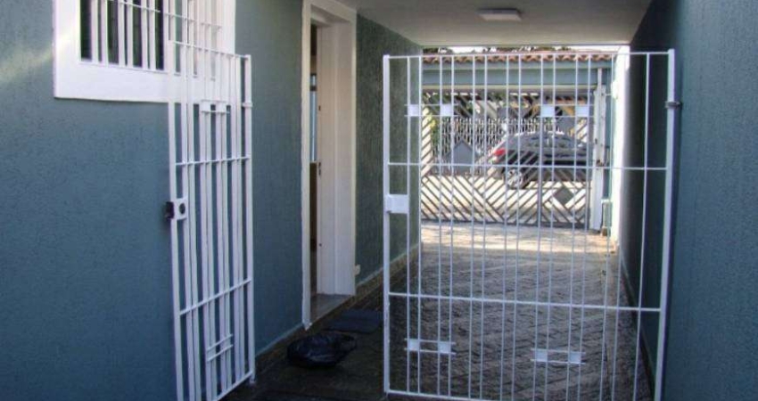 Casa para aluguel possui 120 metros quadrados com 2 quartos