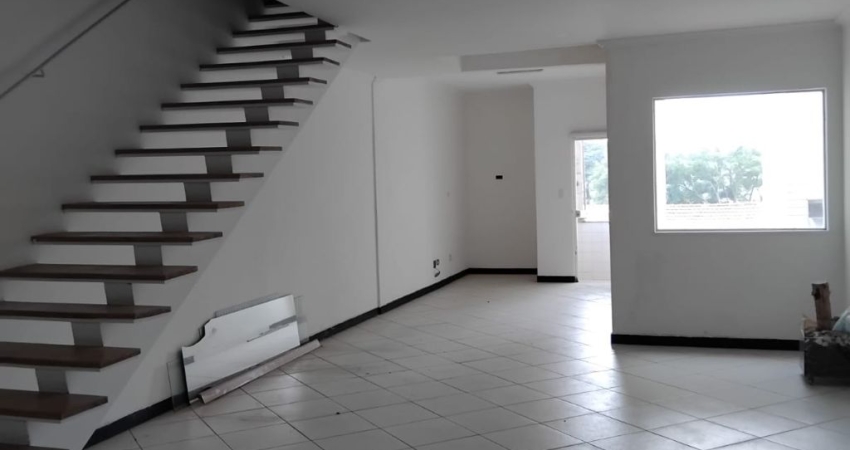 Encantador Hayloft Residencial ou Comercial de 2 Quartos no Ipiranga, São Paulo - Próximo ao Parque e Metrô