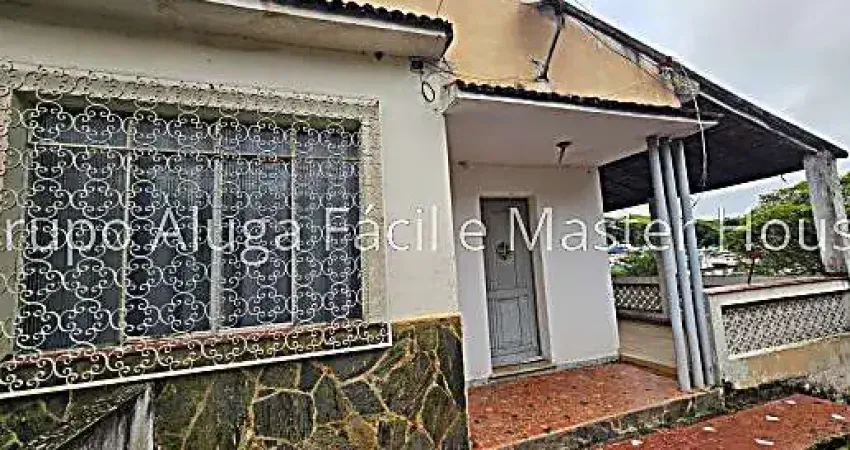Casa com 3 quartos para alugar no Teixeiras, Juiz de Fora 