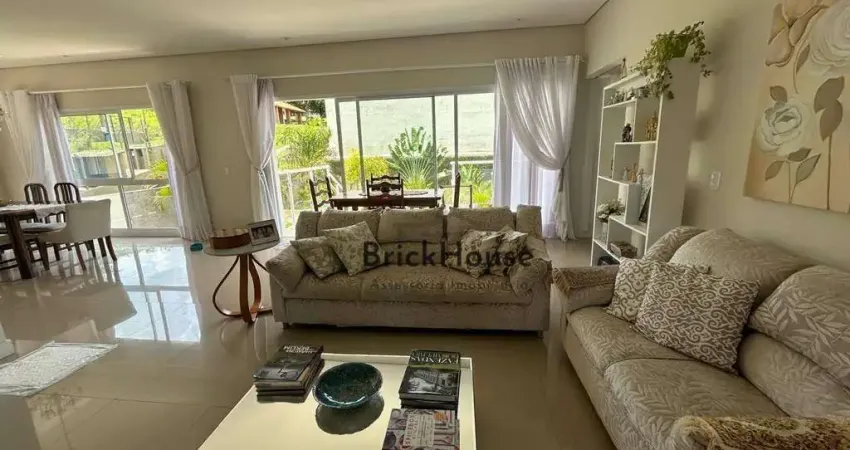Casa com 3 dormitórios à venda, 440 m² por R$ 3.400.000,00 - Vinhas João Paulo II - São Roque/SP