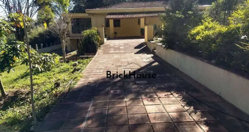 Sítio com 2 dormitórios à venda, 48400 m² por R$ 4.800.000 - Chácaras Cangueirinha - Mairinque/SP