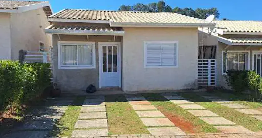Casa com 2 dormitórios à venda, 53 m² por R$ 375.000,00 - Marmeleiro - São Roque/SP