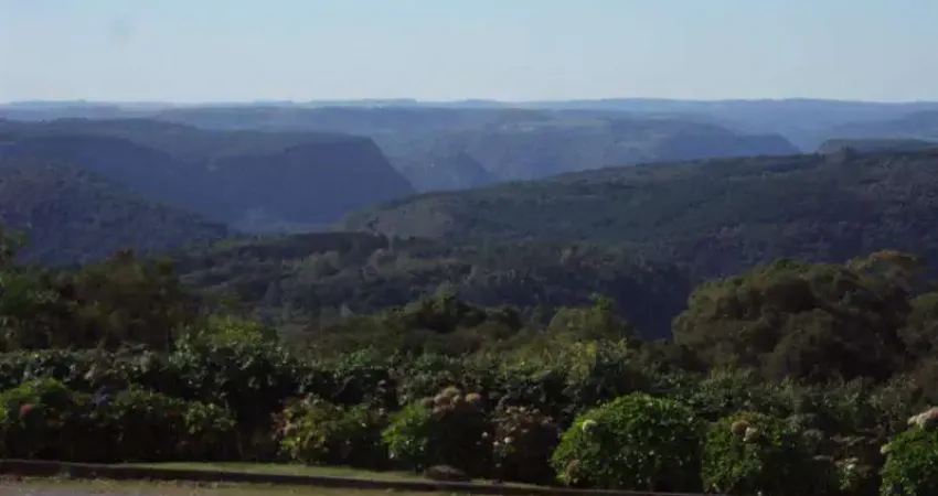 Terreno à venda no Bairro Golf Club com 1385 m² de área privativa