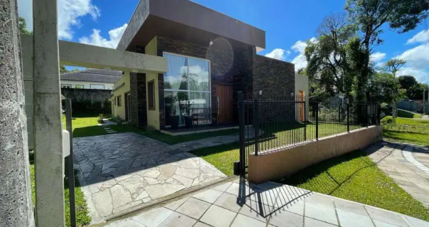 Casa 03 Dorm. à venda no Bairro Carniel com 184 m² de área privativa - 2 vagas de garagem