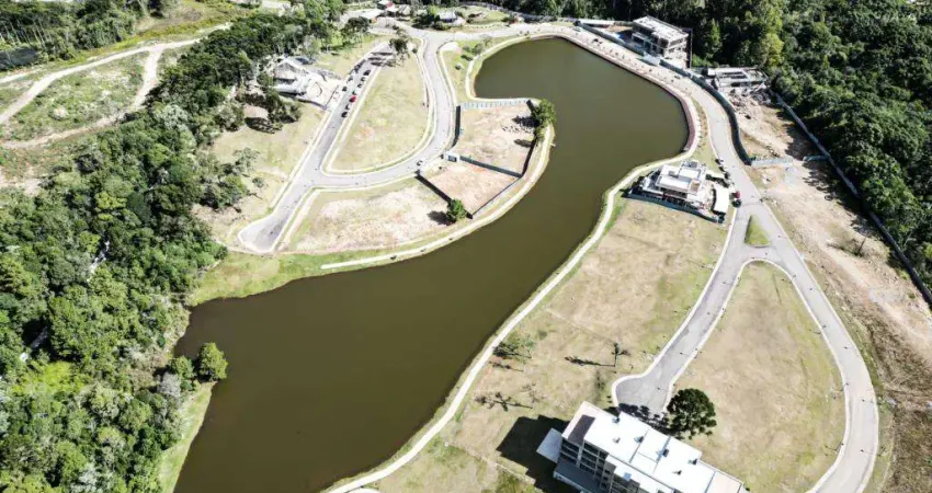 Terreno à venda no Bairro Laken com 1100 m² de área privativa