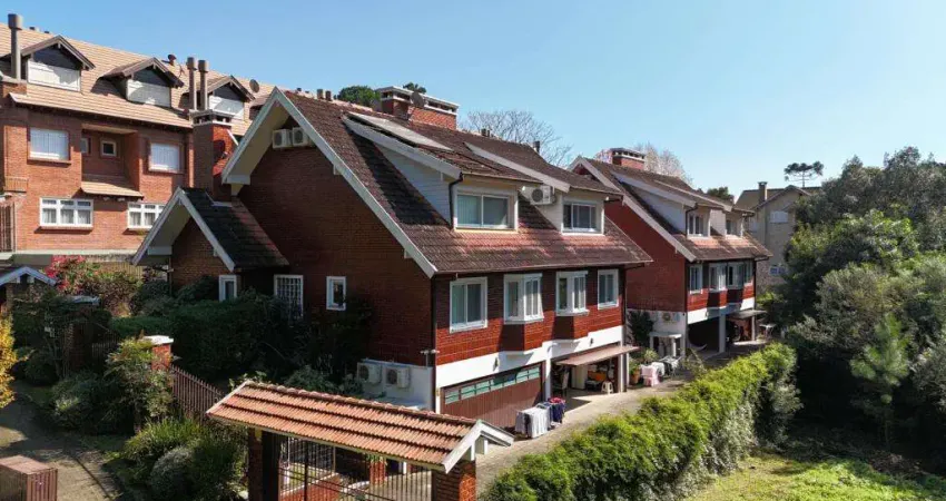 Casa 03 Dorm. à venda no Bairro Vila Suzana com 167 m² de área privativa - 2 vagas de garagem