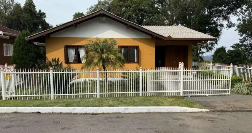 Casa 02 dorm. à venda no bairro várzea grande com 147 m² de área privativa - 1 vaga de garagem