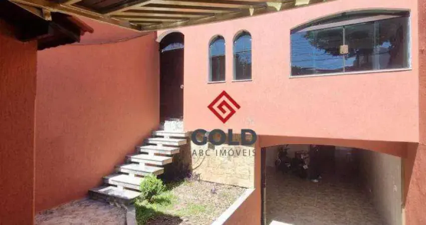 Sobrado com 3 dormitórios à venda, 262 m² por R$ 850.000,00 - Parque Marajoara - Santo André/SP