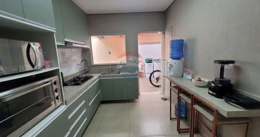 Vende-se Casa dos Sonhos em Jardim Bela Vista!