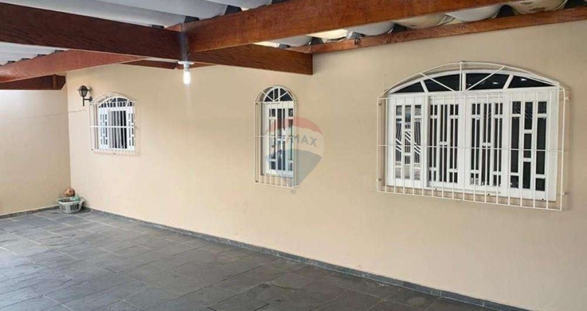 Casa 3 Dormitórios Vila Galvão com preço reduzido