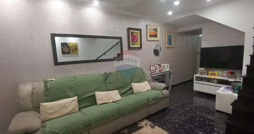 Lindo Sobrado à Venda no Jardim Adriana – 3 dorm (1 suite) 2 vagas