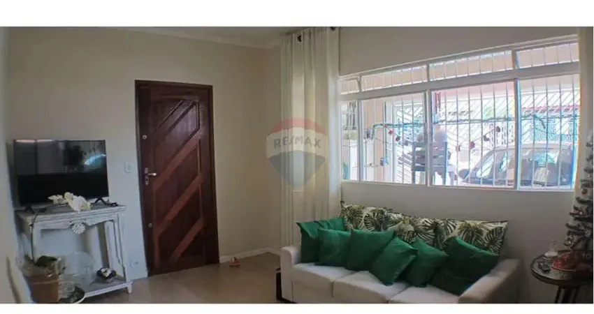 Charmosa casa térrea com suíte, quintal e 2 vagas – jardim são judas tadeu r$ 749.000,00