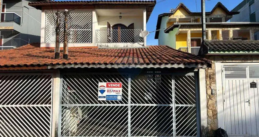 Sobrado no bom clima com 3 quartos e 1 suíte à venda - ao lado do hospital hmu