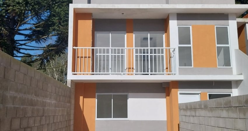 Casa com 2 quartos no Santa candida com 2 vagas
