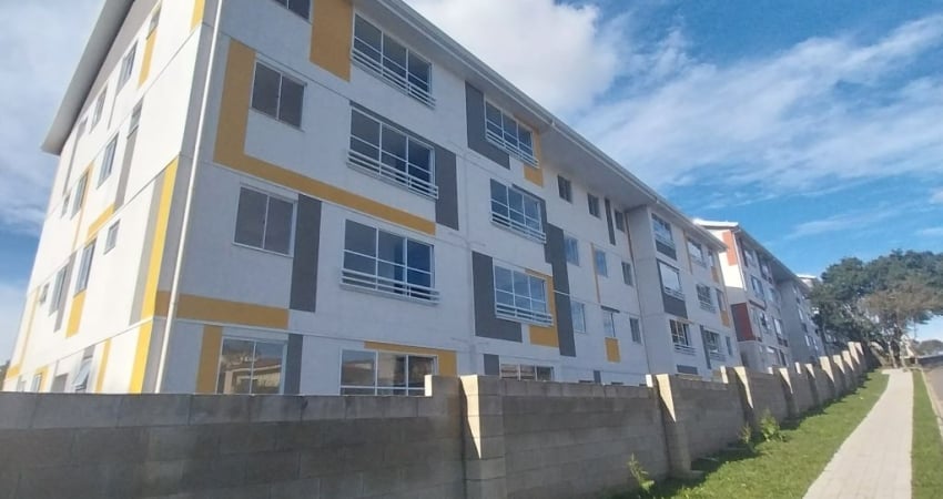 Apartamento com churrasqueira Santa Candida condomínio clube